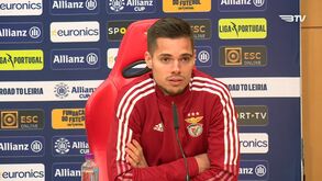 Weigl falou em português na conferência e depois admitiu: «Saí da minha zona de conforto»