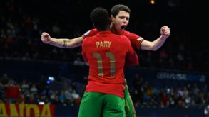 Portugal sofre mas vence a Finlândia e está nas meias-finais do Europeu