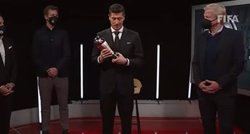 Lewandowski e Alexia Putellas são eleitos melhores jogadores do