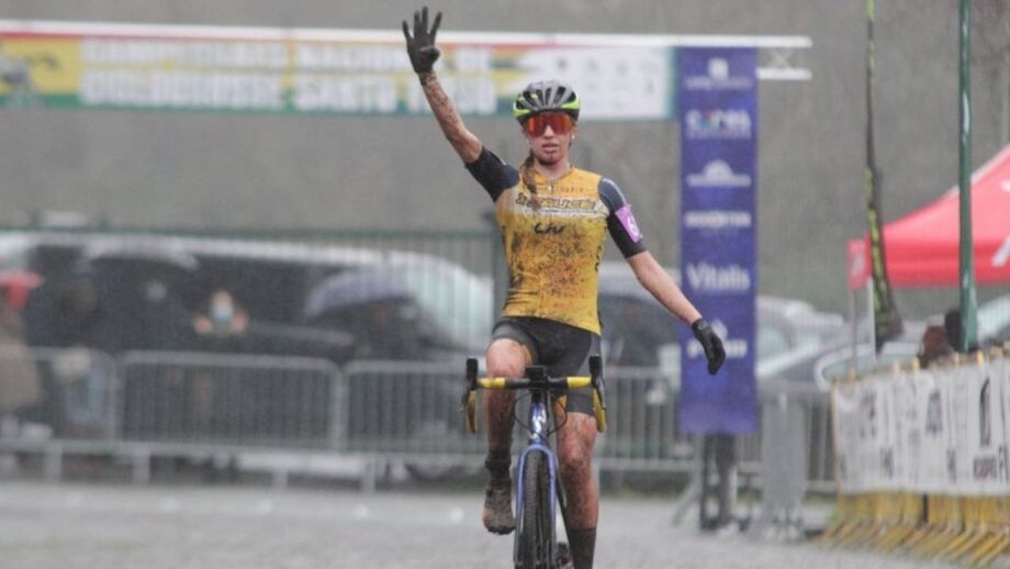 Mário Costa e Ana Mafalda Santos revalidam títulos nacionais de ciclocrosse