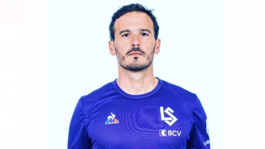 Bolsas, currículos e entrevistas: Pedro Neto candidata-se ao sonho no futebol