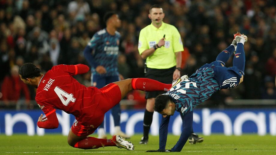 Arsenal-Liverpool: apuramento para a final da Taça da Liga em jogo