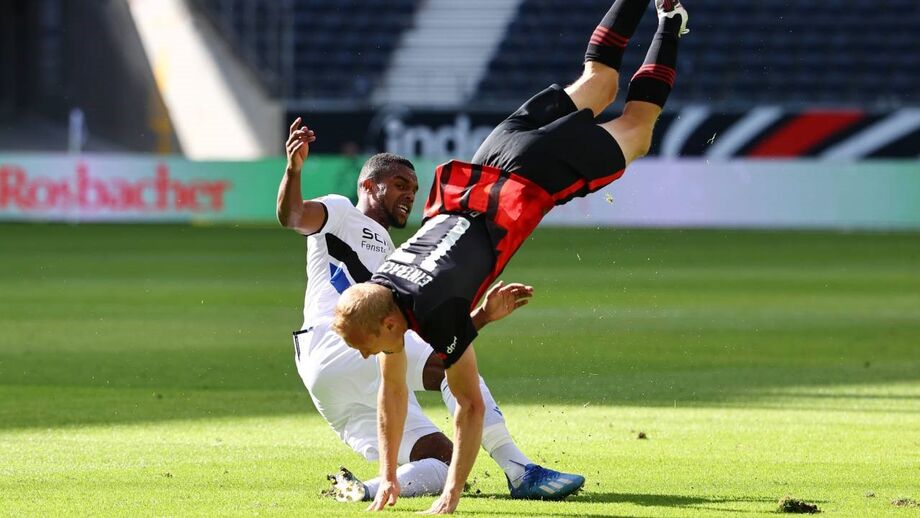 Eintracht Frankfurt-Arminia Bielefeld: duelo entre lusos na 20.ª ronda da Liga alemã