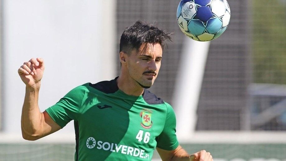 Paços na expectativa por Eustáquio
