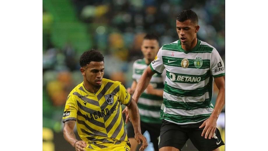 Marcus Edwards tem-se mostrado tanto como os melhores de Benfica e Porto -  Renascença