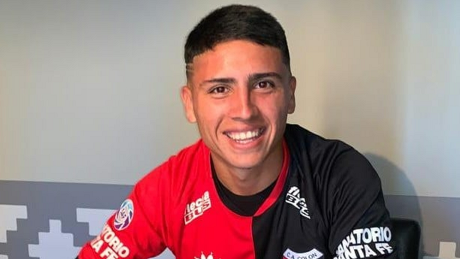 Argentinos adiantam oferta do Benfica por jovem Facundo Farías