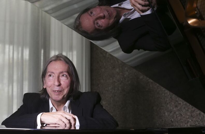 Armando Gama