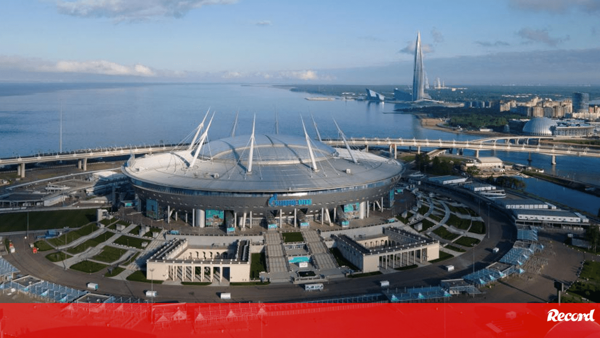 Uefa retira final da Champions League da Rússia após ataque à