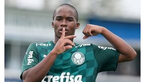 Endrick tem em Cristiano Ronaldo o ídolo: «É um fenómeno, tenho de seguir os seus passos»