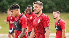 Daniel Carriço regressa de lesão e promete resposta do Almería até fim da época