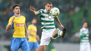 Este leão cruza bem com Slimani