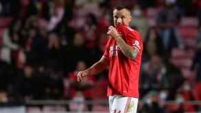 Seferovic resiste a ir para a Turquia: Fenerbahçe insiste no avançado suíço