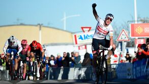 Mads Pedersen dedica vitória na Étoile de Bessèges a José Eduardo