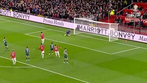 Um momento raro: Cristiano Ronaldo falha penálti diante do Middlesbrough