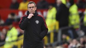 Rangnick 'incendeia' balneário do Man. United: jogadores revoltados com atitude do treinador