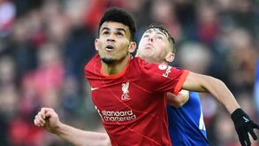 Liverpool bate Cardiff e avança na Taça de Inglaterra com Luis Díaz e Jota em destaque