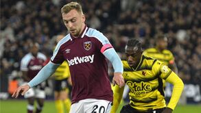 West Ham bate Watford e aproveita deslize do Man. United para subir ao quarto posto