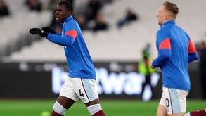 Zouma em maus lençóis: multado em 296 mil euros e em vias de ser julgado por atos 