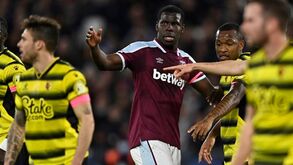 Metido num verdadeiro 'saco de gatos': Kurt Zouma é atacado por todos os lados