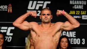 André Fialho derrotado na estreia no UFC