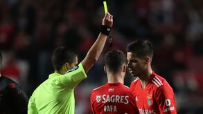 Rafa sofreu penálti e Darwin não perdoou: foi assim que o Benfica chegou ao empate diante do Santa Clara