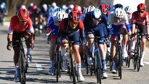 Nairo Quintana impõe-se a solo e vence Volta à Provença