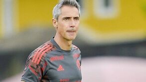 Paulo Sousa deixa recado aos jogadores após perder a Supertaça: «O que se ganhou está para trás»