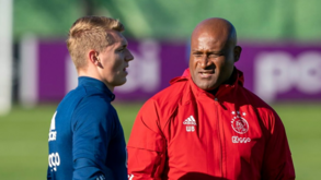 Adjunto de Erik ten Hag no Ajax acusado de assédio sexual