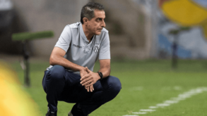 Santos conversa com empresário de Renato Paiva