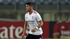 Depois de Gilberto, John Textor tem outro jogador do Benfica na mira