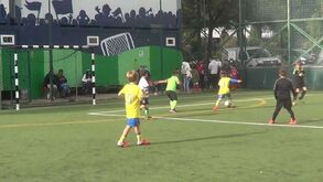 Salvador Cordeiro mostra técnica e visão nas camadas jovens do Estoril