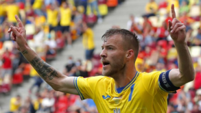 Ucraniano Yarmolenko dispensado dos trabalhos do West Ham: «Ele está chocado»