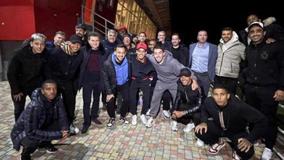 Treinador e jogadores brasileiros do Shakhtar já deixaram a Ucrânia