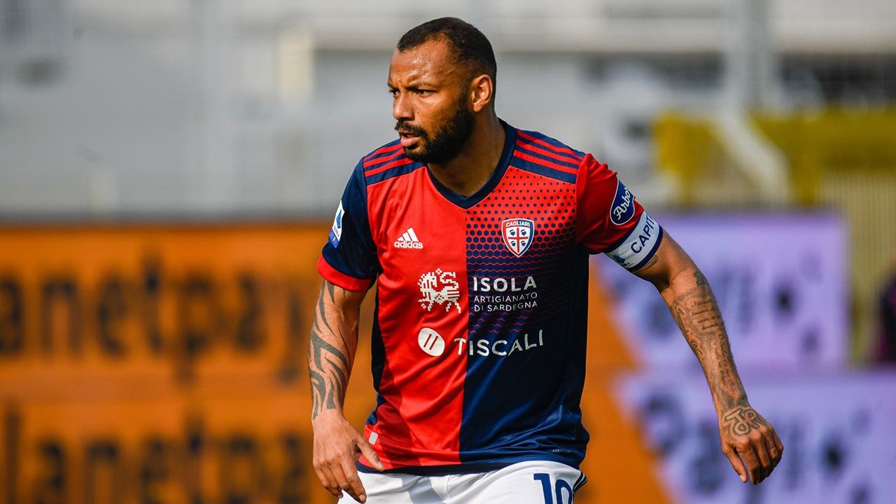 João Pedro, do Cagliari, em estreia