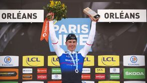 Wout van Aert vence contrarrelógio e é o novo líder do Paris-Nice