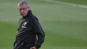 Estreias na mira: Os nomes que pairam na cabeça de Fernando Santos para suprir as 4 baixas 