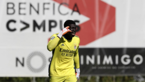 Samuel Soares lidera corrida  à vaga de Svilar