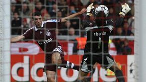 Sporting tem um golo marcado e 17 sofridos em três jogos nos 'oitavos' da Liga dos Campeões