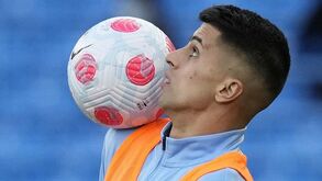 Guardiola diz que Cancelo está 