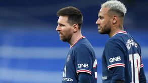 Messi e Neymar arrasados: «Dois mercenários. Até me dá vergonha...»