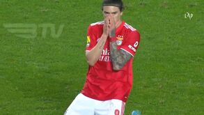 A jogada de Darwin aos 90'+11 que deixou os adeptos do Benfica de mãos na cabeça