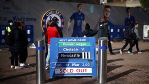 Governo britânico facilita a vida ao Chelsea e desbloqueia acesso a algumas verbas