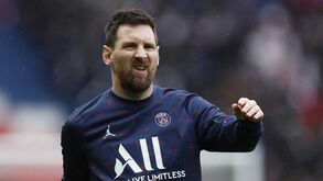 Espanhóis avançam que pai de Messi já trabalha no regresso do argentino ao Barcelona