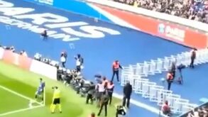 «Eles não sabem nada»: o fã de Messi que defendeu o argentino no meio dos assobios
