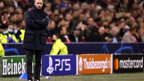 Ten Hag: «Foi um jogo de sentido único. O Benfica teve de correr atrás  e não conseguia atacar...»