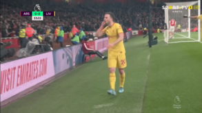 O golo de Diogo Jota que abriu caminho à vitória do Liverpool em casa do Arsenal