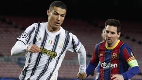Anelka critica gestão que Messi e Ronaldo fizeram das carreiras: «Aos 32 anos fui para a China»