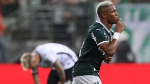 Palmeiras vence Corinthians e Abel Ferreira leva a melhor sobre Vítor Pereira no Paulistão