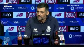 A crónica do E. Amadora-Sporting, 1-2: a vida de líder dá muitas reviravoltas