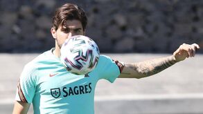 Rúben Neves: «Uma pena não dar o meu contributo em campo»